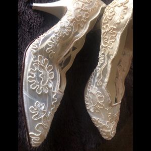 1 inch wedding heels